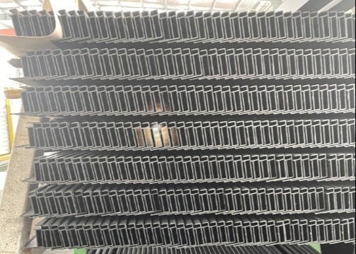 Black Anodized Aluminum Solar Panel Frame Extrusion Profiles 6000 Series